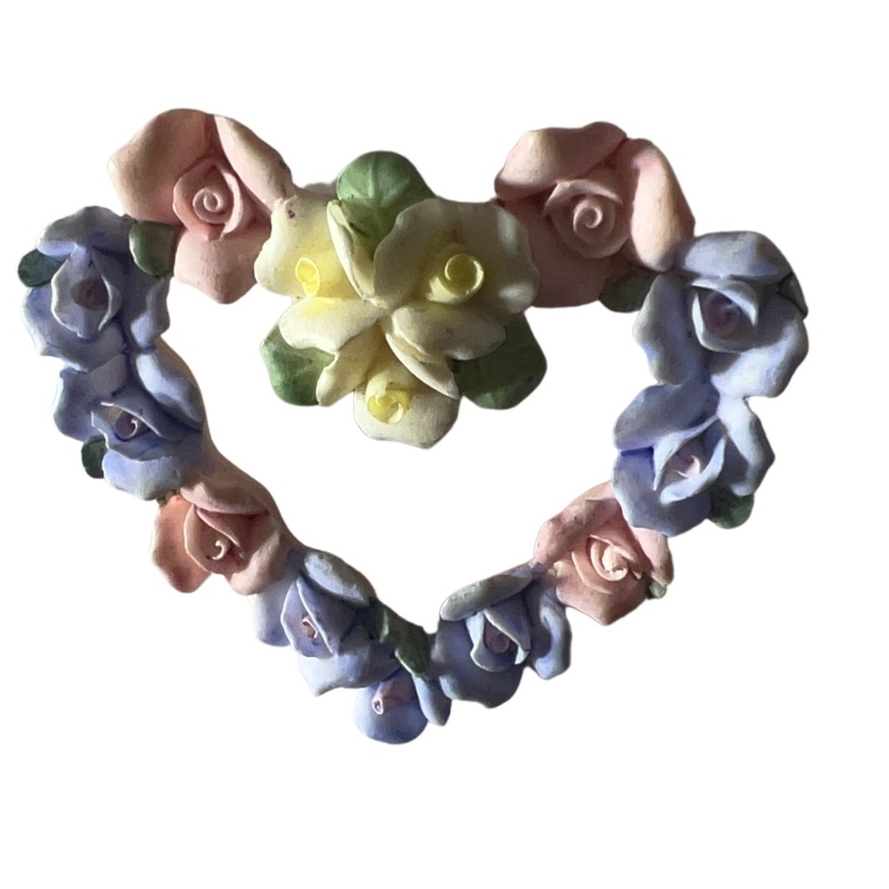 Vintage Pastel Floral Rose Heart Brooch / Pin